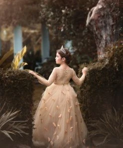 TRISH SCULLY HOME MARIPOSA GOWN CHAMPAGNE