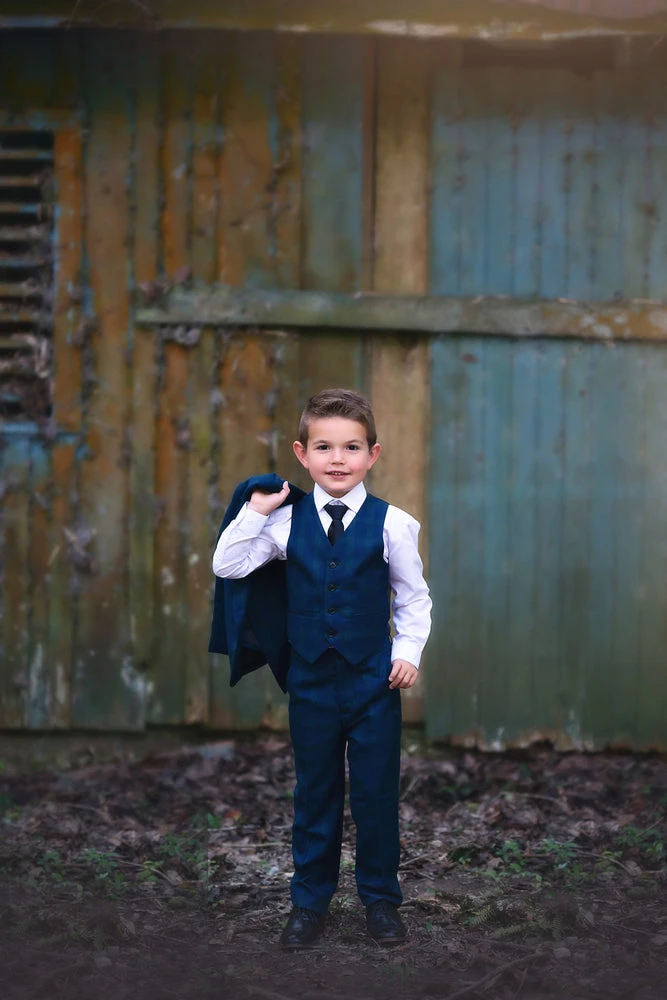 TRISH SCULLY LIVINGSTON TARTAN 3PC. SUIT BOYS 4 TRISH SCULLY LIVINGSTON TARTAN 3PC. SUIT BOYS