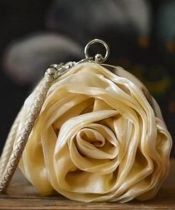 TRISH SCULLY LA ROSA DE ORO SOFT CLUTCH