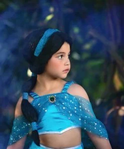 TRISH SCULLY BRUNETTE WIG