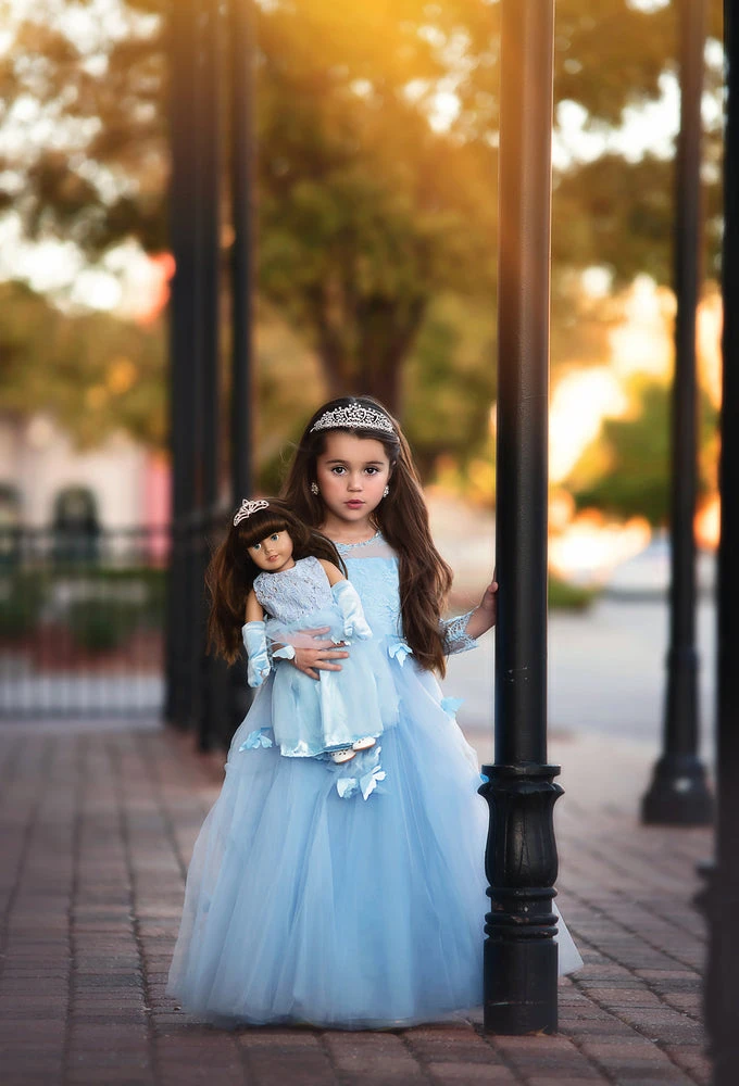 TRISH SCULLY MORGAN DOLL 11 TRISH SCULLY MORGAN DOLL