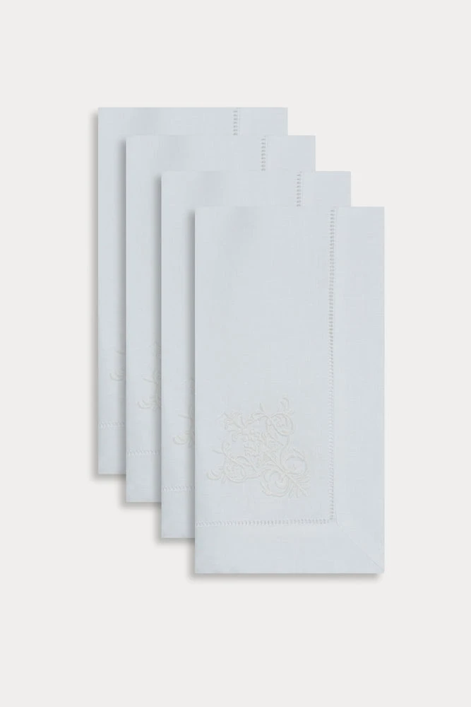 TRISH SCULLY HOME ITALIAN LINEN FLORAL EMBROIDERED NAPKINS, SET OF 4 3 TRISH SCULLY HOME ITALIAN LINEN FLORAL EMBROIDERED NAPKINS, SET OF 4