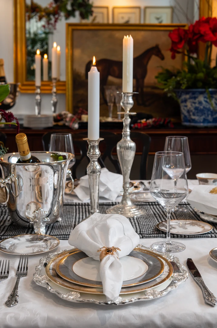 TRISH SCULLY HOME MILANO WHITE JACQUARD TABLECLOTH 128"X56" RECTANGLE 3 TRISH SCULLY HOME MILANO WHITE JACQUARD TABLECLOTH 128"X56" RECTANGLE