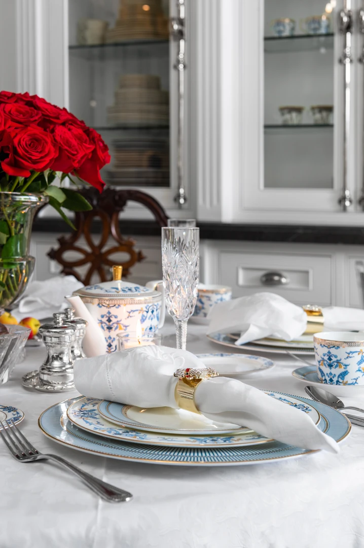 TRISH SCULLY HOME CORINNE 3PC. BONE CHINA TEA SERVICE 7 TRISH SCULLY HOME CORINNE 3PC. BONE CHINA TEA SERVICE