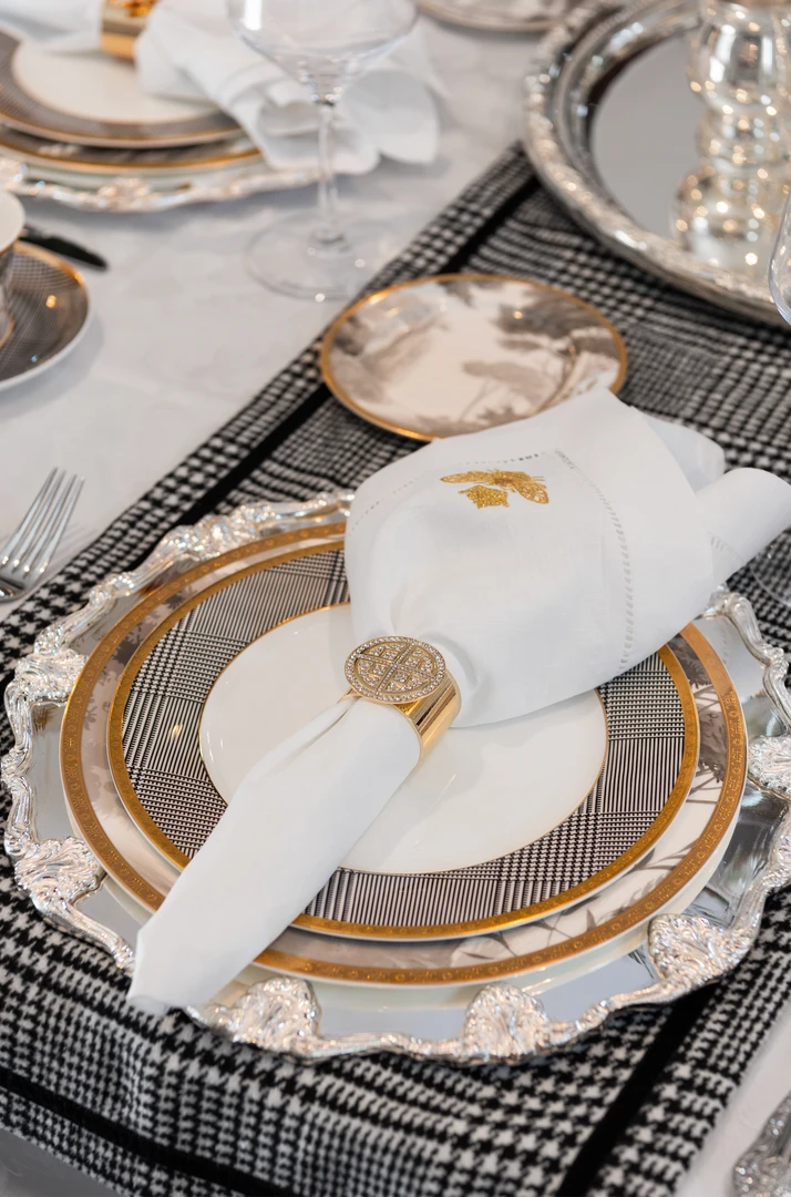 TRISH SCULLY HOME GLEN PLAID TABLE RUNNER 6 TRISH SCULLY HOME GLEN PLAID TABLE RUNNER